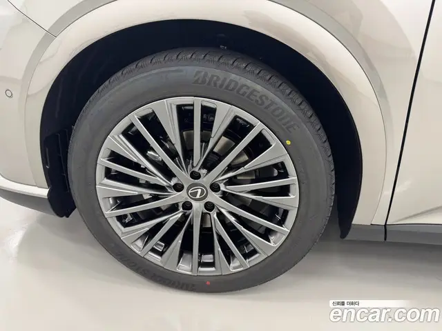 Lexus RX 2026 2.5 автомат (гидро), миниатюра 5