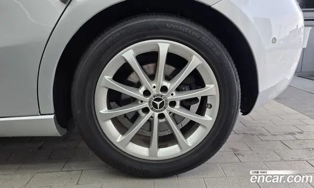 Mercedes-Benz A-Class 2019 2.0 автомат (гидро), миниатюра 7 Mercedes-Benz A-Class 2019 2.0 автомат (гидро), миниатюра 7