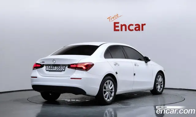 Mercedes-Benz A-Class, 2020, 37 703 км