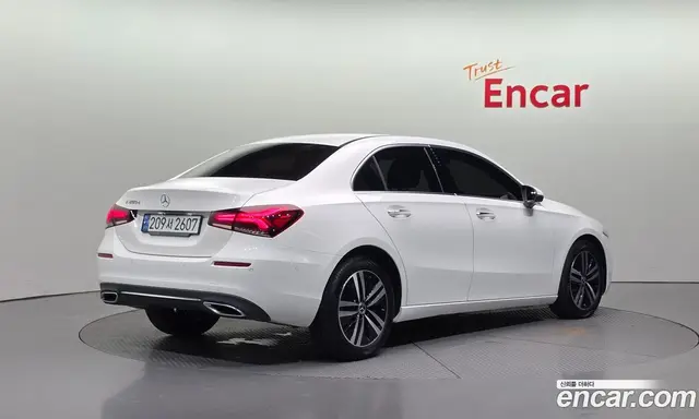 Mercedes-Benz A-Class 2022 1.9 автомат (гидро), миниатюра 2