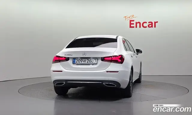 Mercedes-Benz A-Class 2022 1.9 автомат (гидро), миниатюра 4