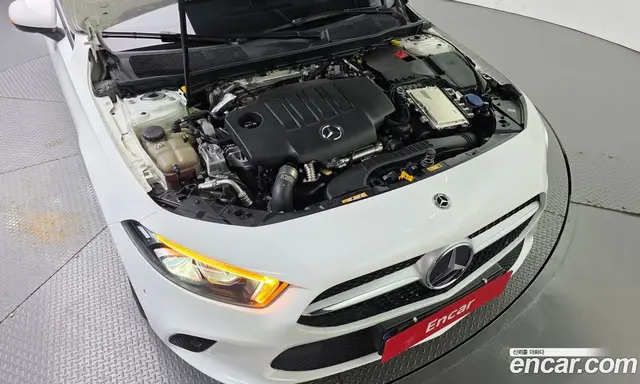 Mercedes-Benz A-Class 2022 1.9 автомат (гидро), миниатюра 6