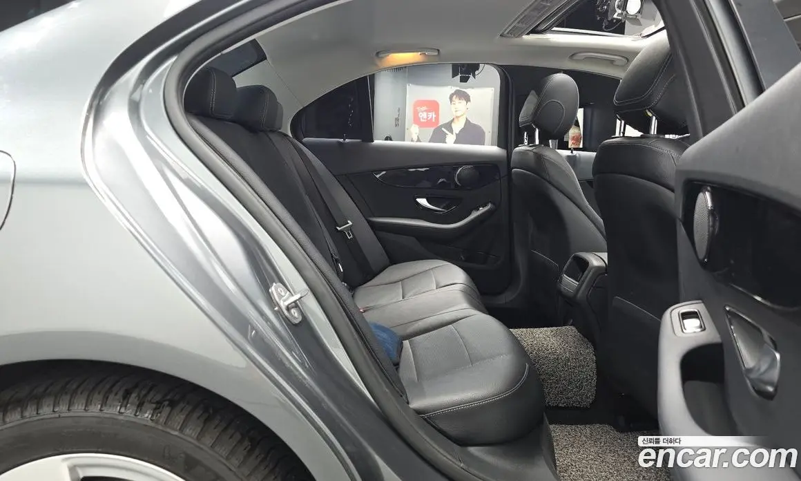 Mercedes-Benz C-Class 2017 2.0 автомат (гидро), фото 18 Mercedes-Benz C-Class 2017 2.0 автомат (гидро), фото 18