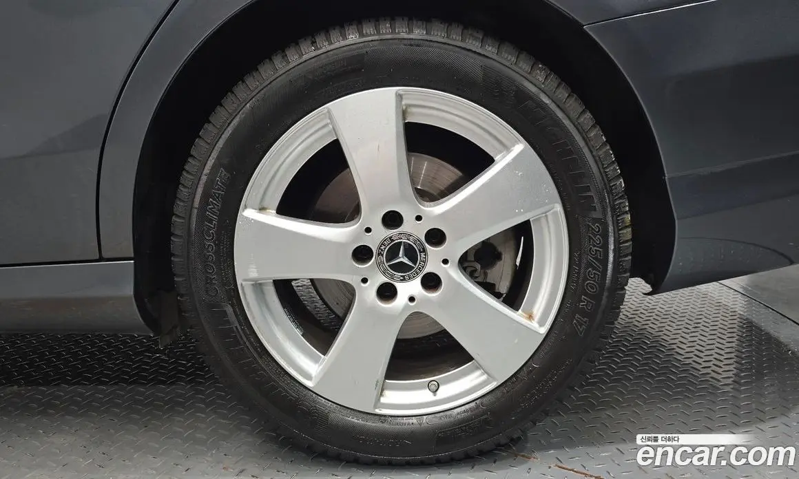 Mercedes-Benz C-Class 2017 2.0 автомат (гидро), фото 7 Mercedes-Benz C-Class 2017 2.0 автомат (гидро), фото 7