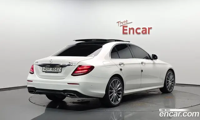Mercedes-Benz E-Class, 2017, 51 321 км