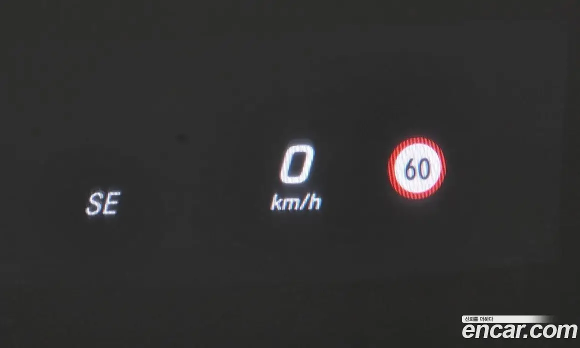 Mercedes-Benz E-Class 2018 1.9 автомат (гидро), фото 17 Mercedes-Benz E-Class 2018 1.9 автомат (гидро), фото 17