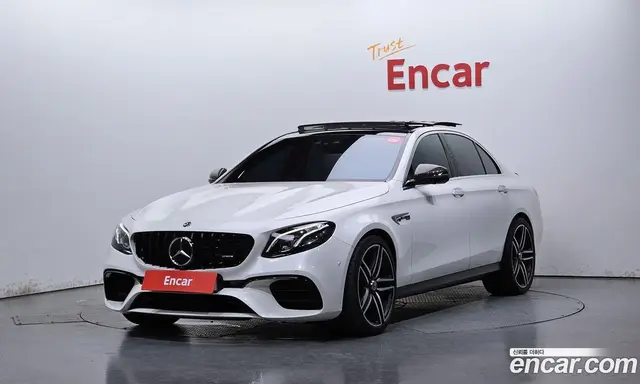 Mercedes-Benz E-Class, 2019, 69 141 км