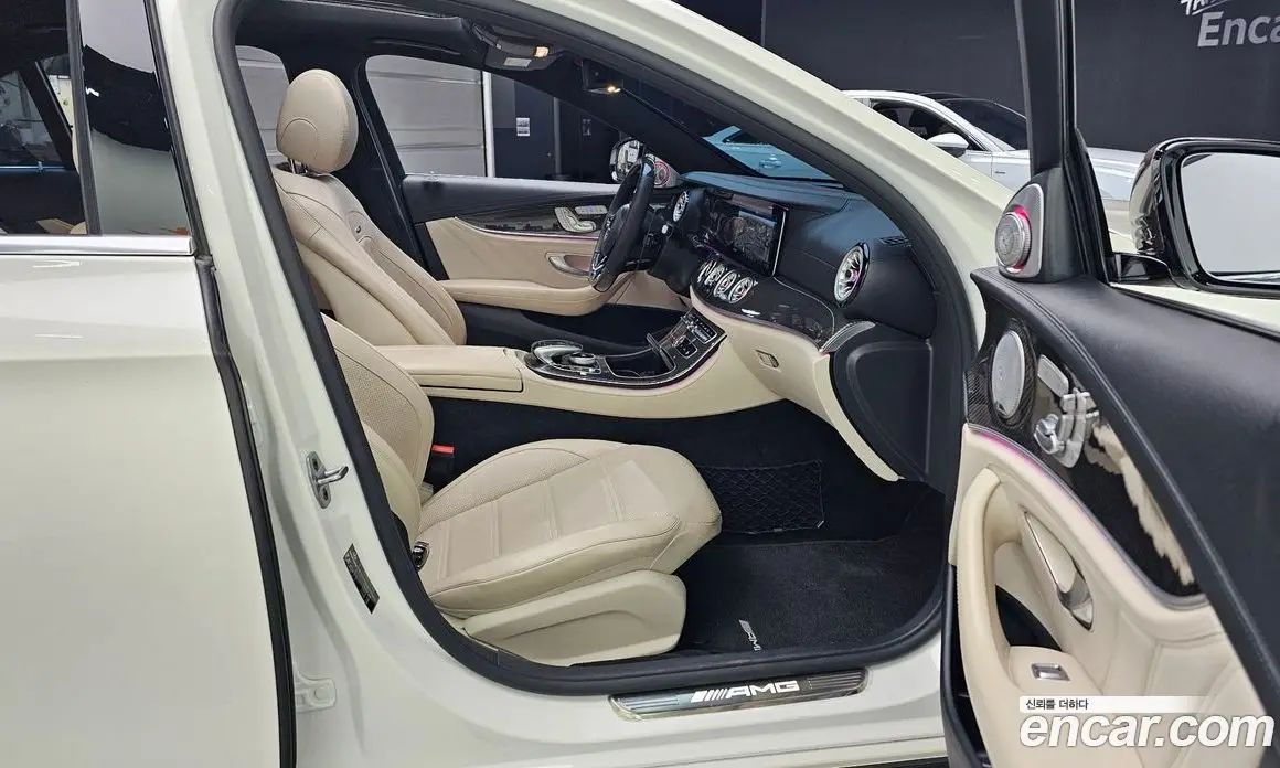 Mercedes-Benz E-Class 2019 4.0 автомат (гидро), фото 17