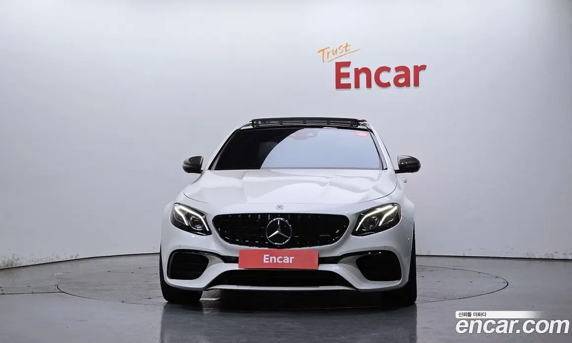Mercedes-Benz E-Class 2019 4.0 автомат (гидро), фото 3
