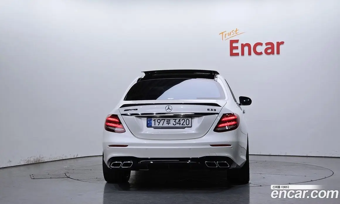 Mercedes-Benz E-Class 2019 4.0 автомат (гидро), фото 4