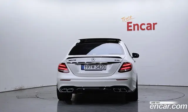 Mercedes-Benz E-Class 2019 4.0 автомат (гидро), миниатюра 4