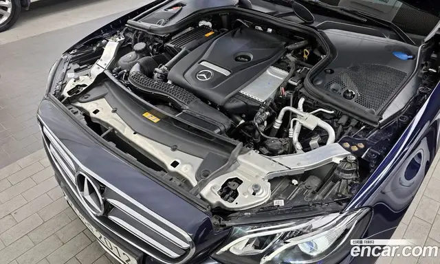 Mercedes-Benz E-Class 2020 2.0 автомат (гидро), миниатюра 6