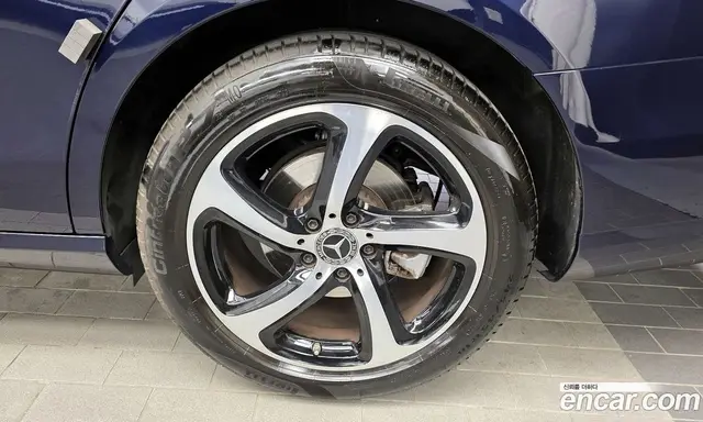 Mercedes-Benz E-Class 2020 2.0 автомат (гидро), миниатюра 7