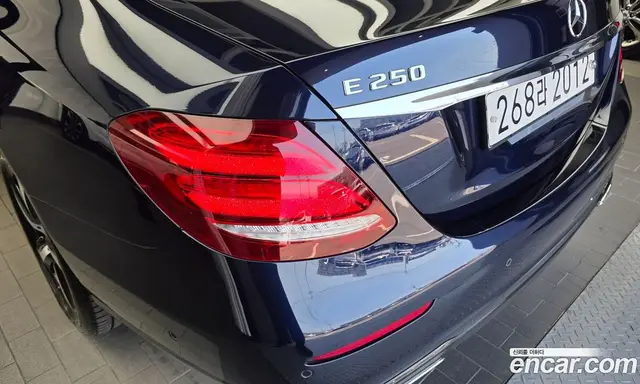 Mercedes-Benz E-Class 2020 2.0 автомат (гидро), миниатюра 9