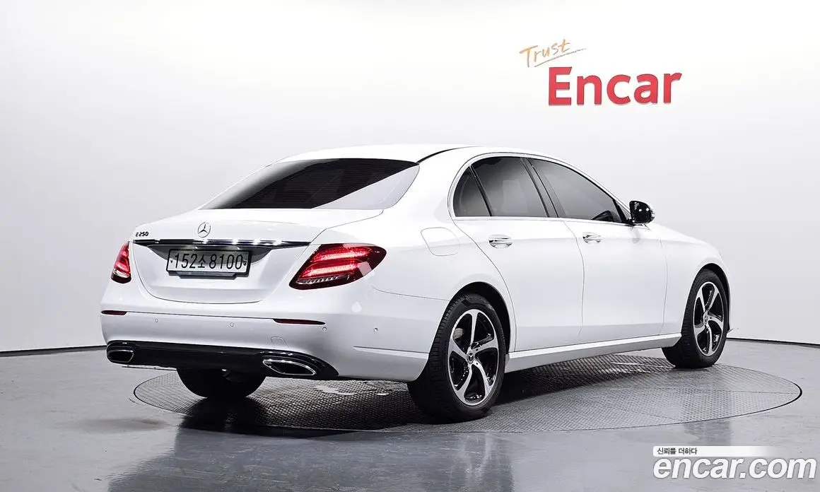 Mercedes-Benz E-Class 2020 2.0 автомат (гидро), фото 2 Mercedes-Benz E-Class 2020 2.0 автомат (гидро), фото 2