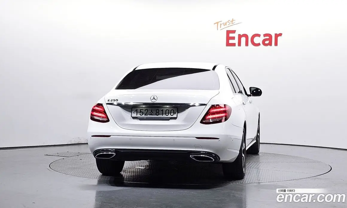 Mercedes-Benz E-Class 2020 2.0 автомат (гидро), фото 4 Mercedes-Benz E-Class 2020 2.0 автомат (гидро), фото 4