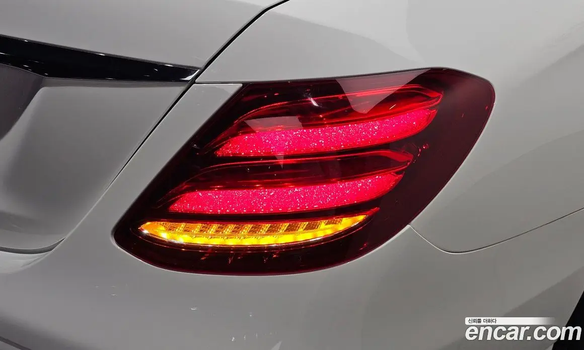Mercedes-Benz E-Class 2020 2.0 автомат (гидро), фото 9 Mercedes-Benz E-Class 2020 2.0 автомат (гидро), фото 9