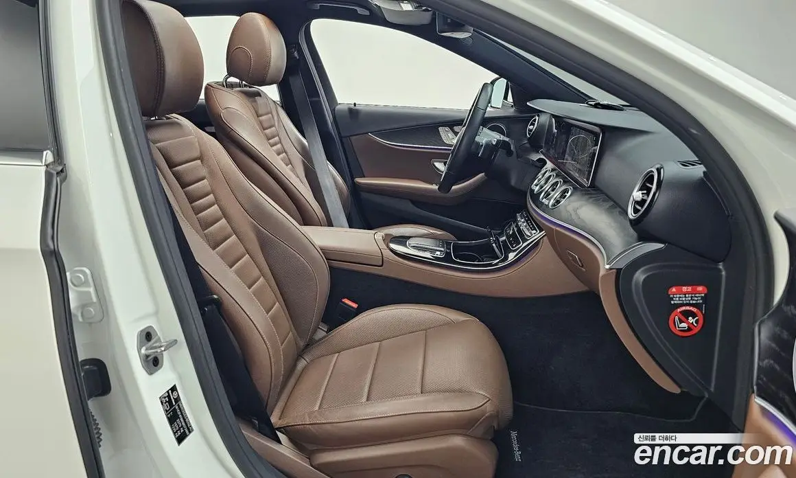 Mercedes-Benz E-Class 2022 2.0 автомат (гидро), фото 16