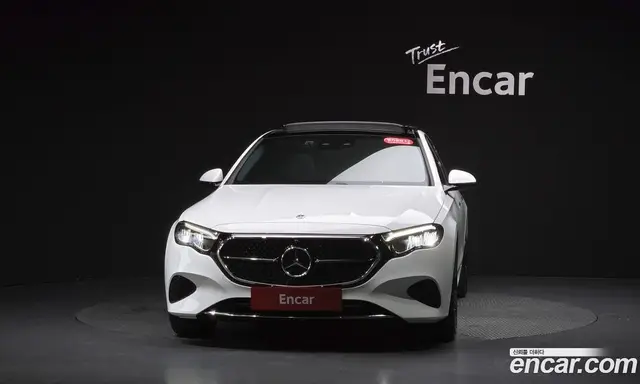 Mercedes-Benz E-Class 2025 2.0 автомат (гидро), миниатюра 2
