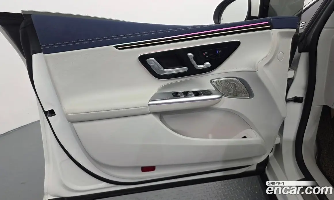 Mercedes-Benz EQE 2023 0.3 автомат (гидро), фото 14