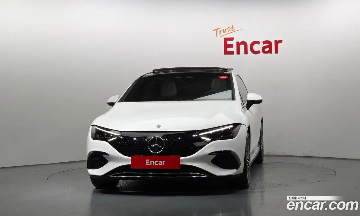 Mercedes-Benz EQE 2023 0.3 автомат (гидро), фото 3
