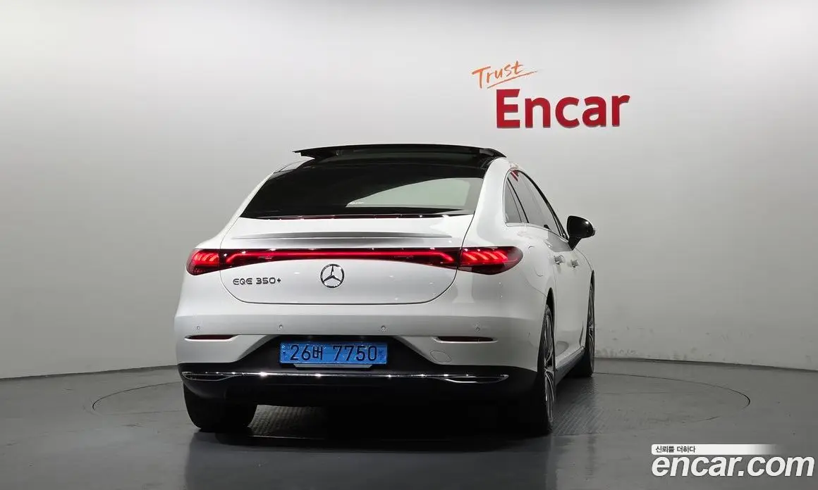 Mercedes-Benz EQE 2023 0.3 автомат (гидро), фото 4