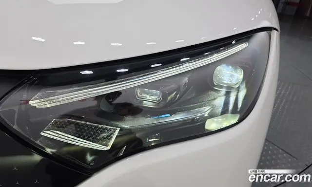 Mercedes-Benz EQE 2023 0.3 автомат (гидро), миниатюра 8