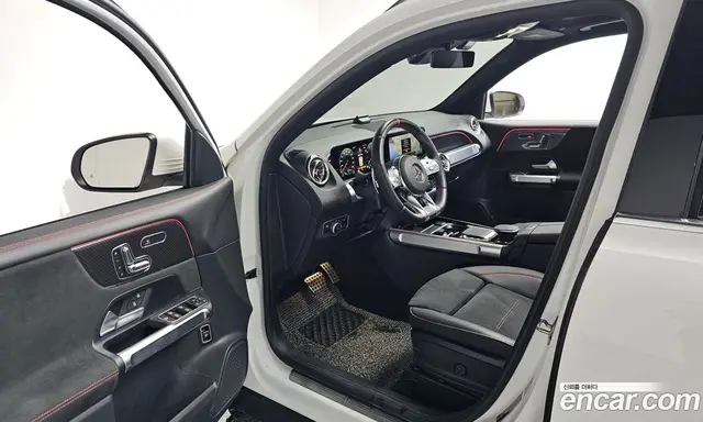 Mercedes-Benz GLB-Class 2023 2.0 автомат (гидро), миниатюра 12