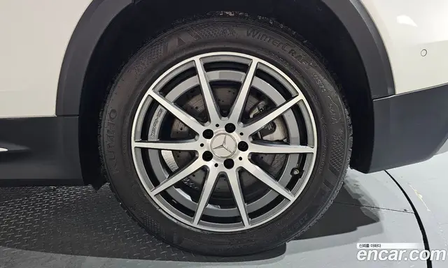 Mercedes-Benz GLB-Class 2023 2.0 автомат (гидро), миниатюра 6 Mercedes-Benz GLB-Class 2023 2.0 автомат (гидро), миниатюра 6