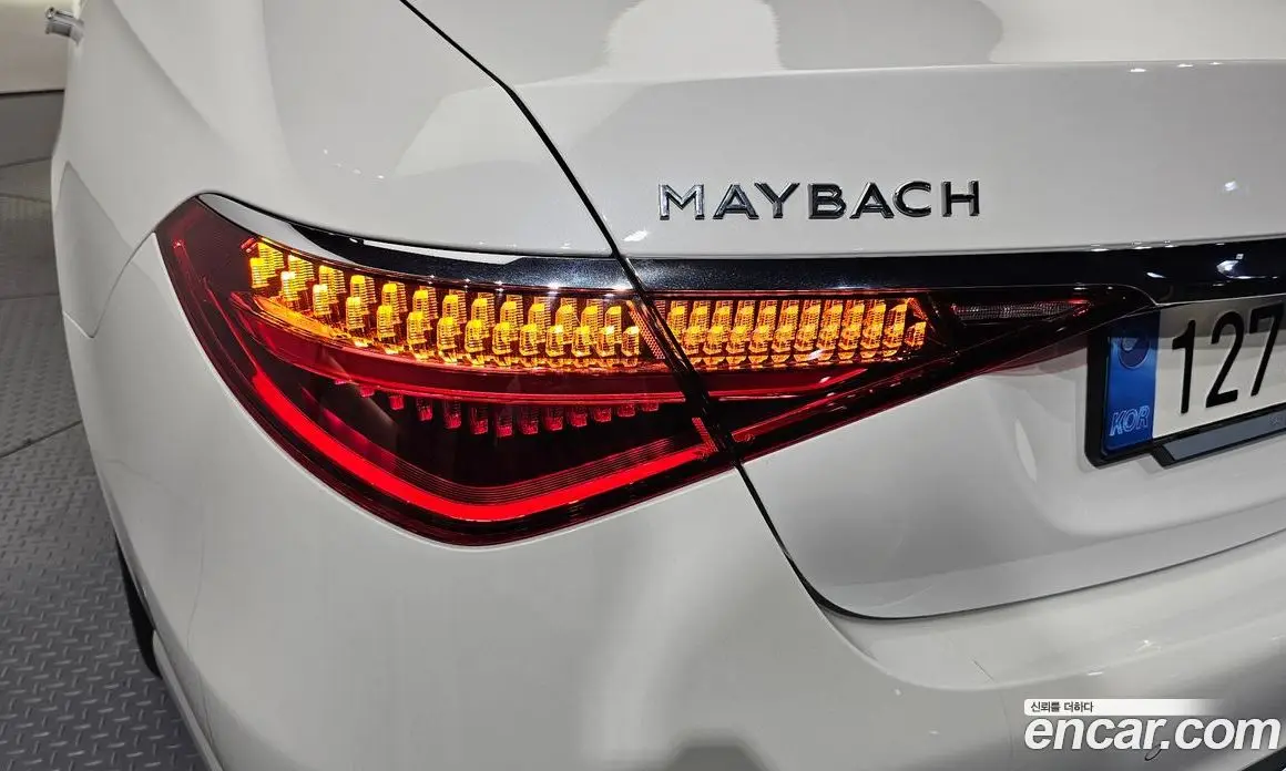 Mercedes-Benz S-Class 2024 4.0 автомат (гидро), фото 8