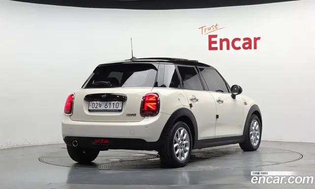 Mini Cooper 2019 1.5 автомат (гидро), миниатюра 2