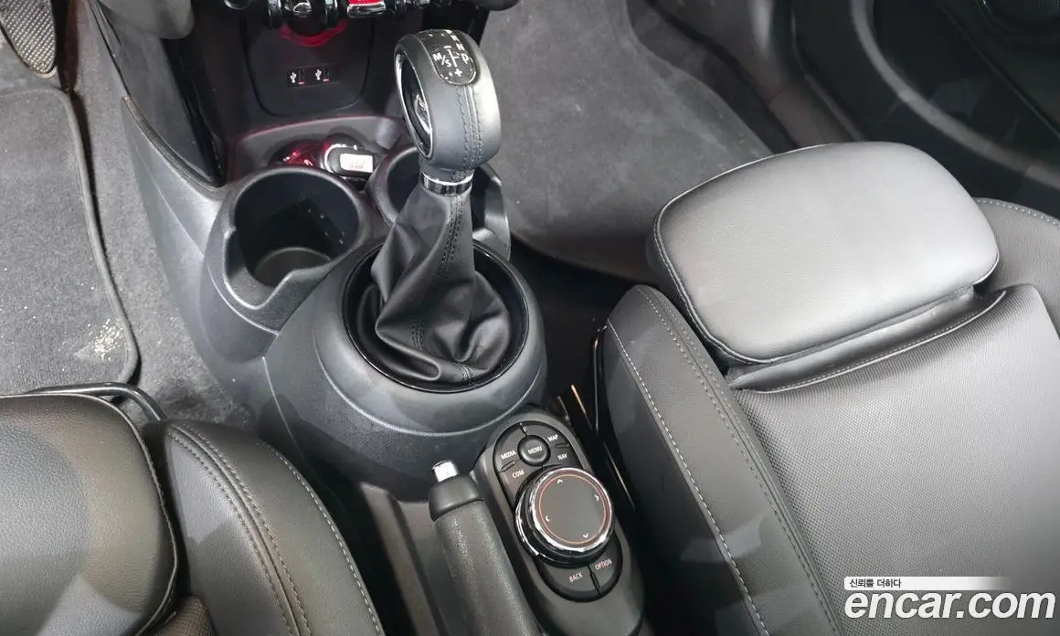 Mini Cooper 2019 1.5 автомат (гидро), фото 12