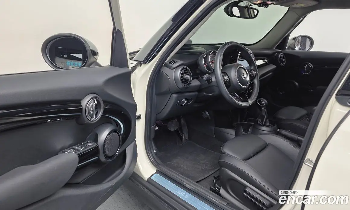Mini Cooper 2019 1.5 автомат (гидро), фото 13