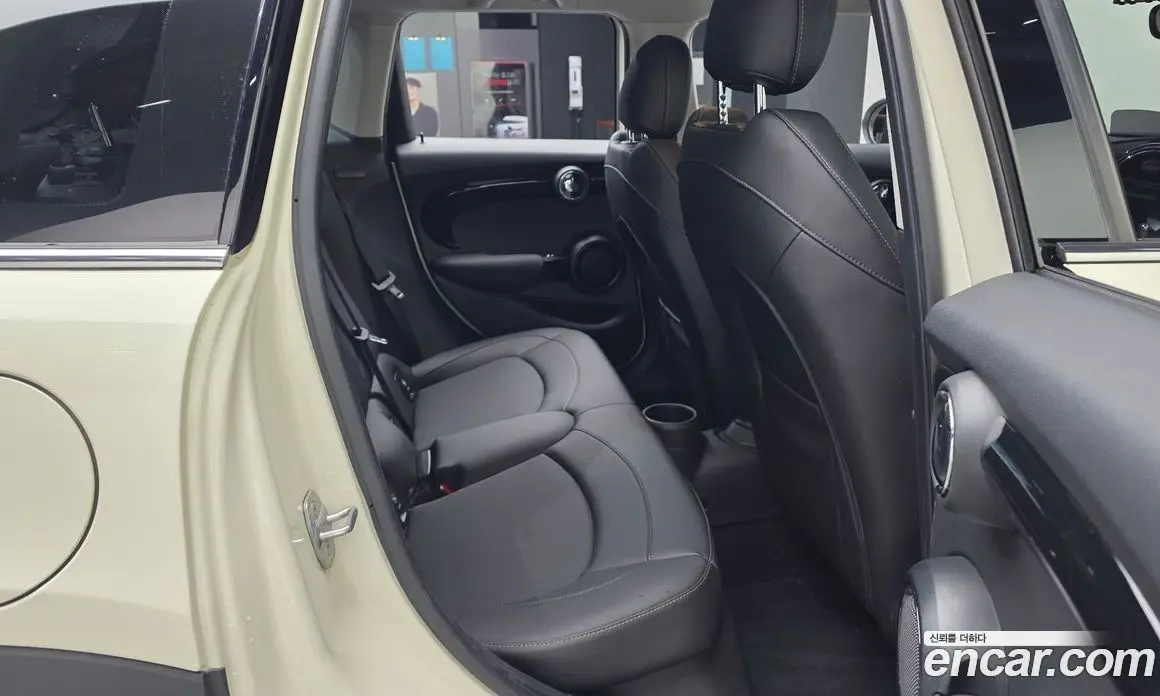 Mini Cooper 2019 1.5 автомат (гидро), фото 16