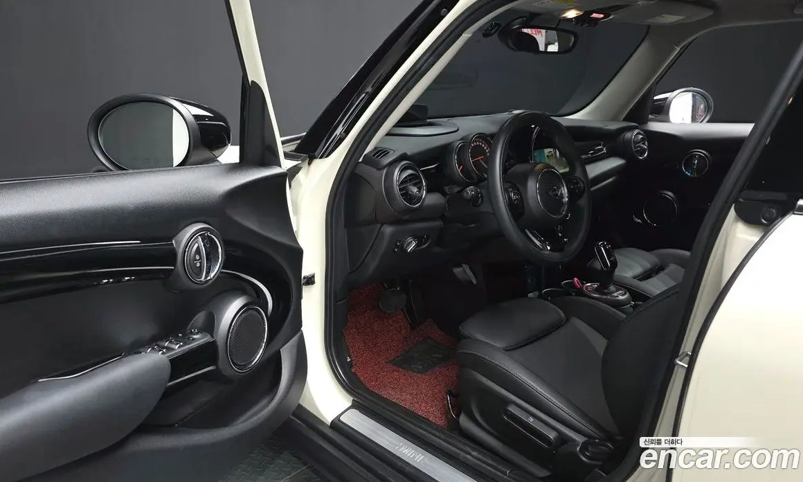 Mini Cooper 2020 1.5 автомат (гидро), фото 12