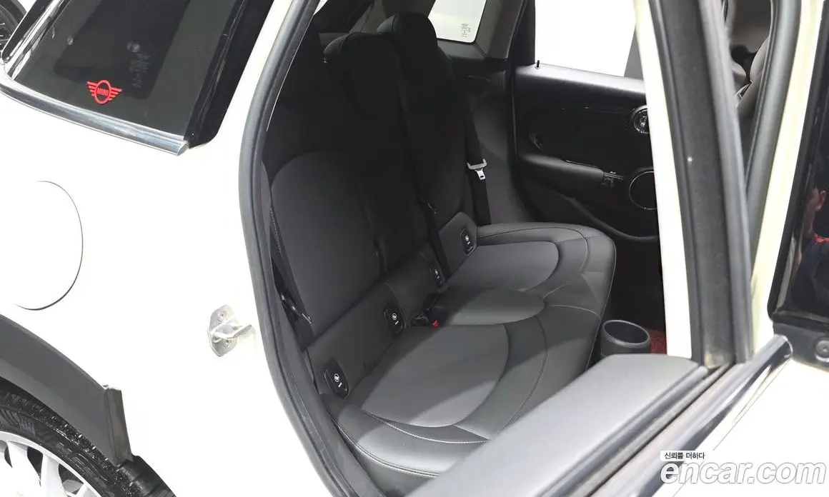 Mini Cooper 2020 1.5 автомат (гидро), фото 17