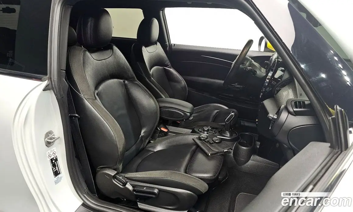 Mini Cooper 2022 автомат (гидро), фото 16