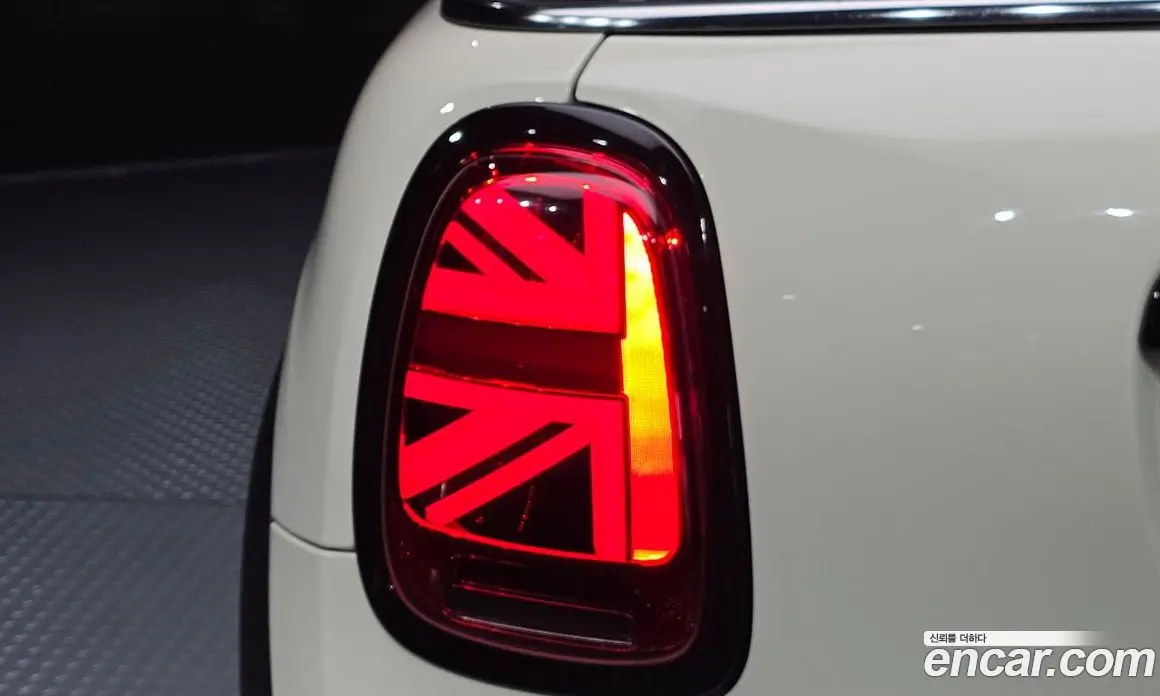 Mini Cooper Convertible 2021 2.0 автомат (гидро), фото 8