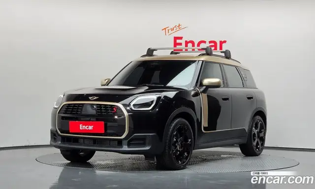 Mini Countryman, 2026, 892 км