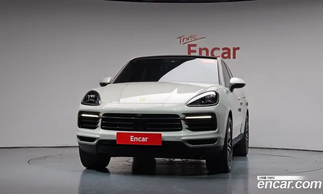 Porsche Cayenne 2023 3.0 автомат (гидро), миниатюра 2