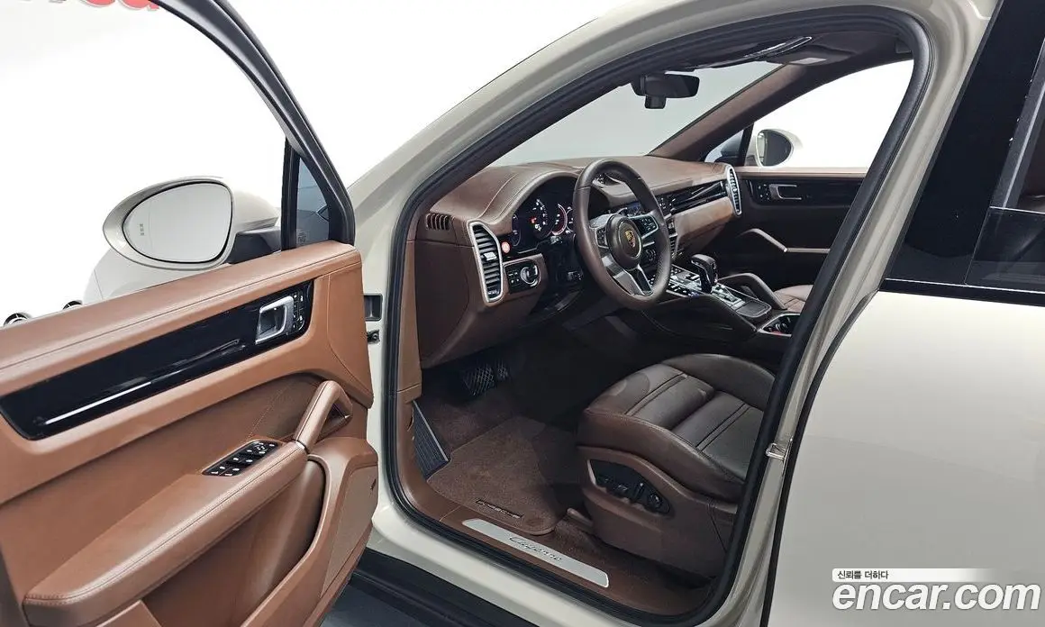 Porsche Cayenne 2023 3.0 автомат (гидро), фото 12