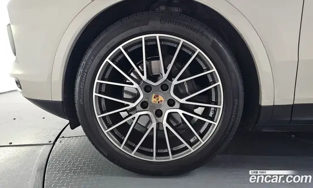 Porsche Cayenne 2023 3.0 автомат (гидро), миниатюра 4