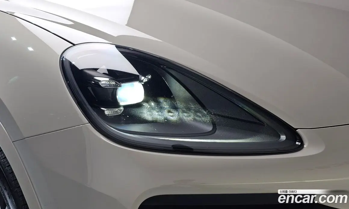 Porsche Cayenne 2023 3.0 автомат (гидро), фото 7