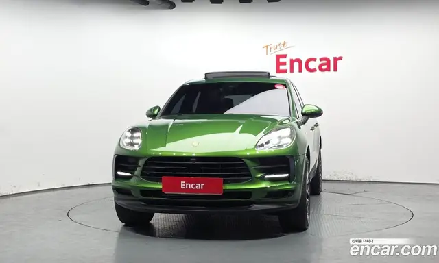 Porsche Macan 2021 2.0 автомат (гидро), миниатюра 3