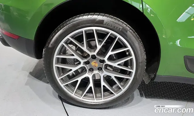Porsche Macan 2021 2.0 автомат (гидро), миниатюра 5