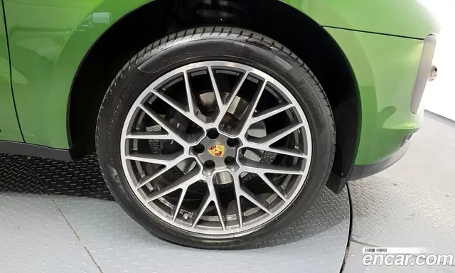 Porsche Macan 2021 2.0 автомат (гидро), миниатюра 7