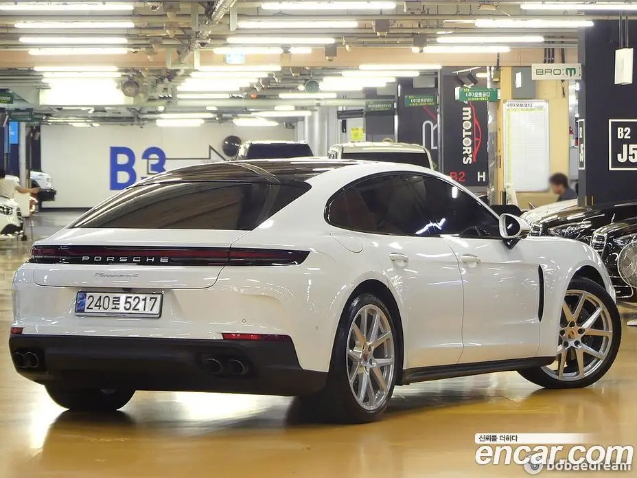 Porsche Panamera 2024 2.9 автомат (гидро), фото 4
