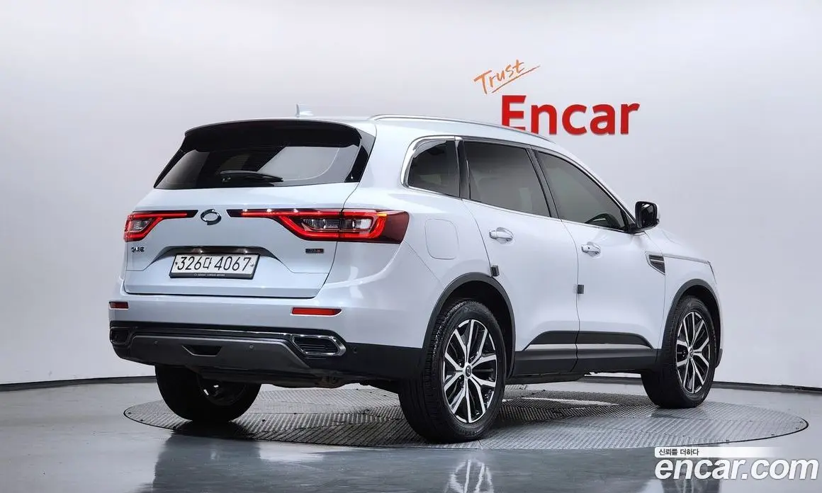 Renault (Samsung) QM6 2020 2.0 автомат (гидро), фото 1 Renault (Samsung) QM6 2020 2.0 автомат (гидро), фото 1