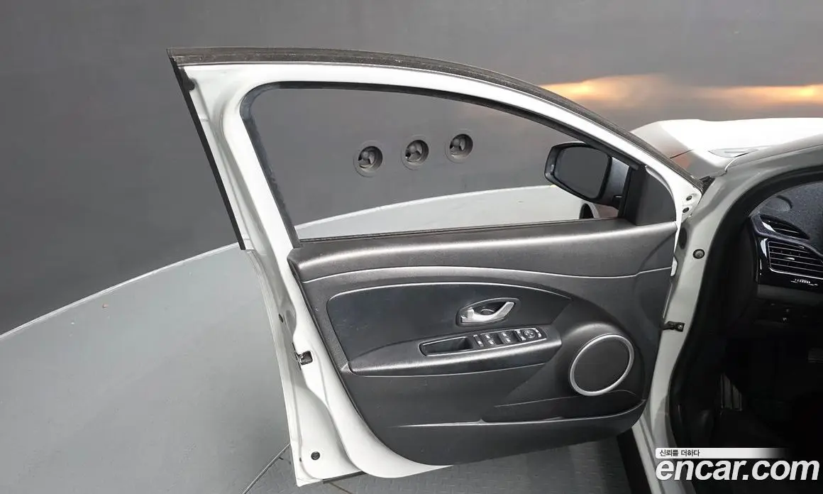 Renault (Samsung) SM3 2017 автомат (гидро), фото 13 Renault (Samsung) SM3 2017 автомат (гидро), фото 13
