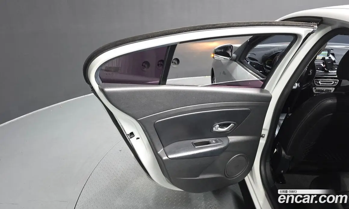 Renault (Samsung) SM3 2017 автомат (гидро), фото 14 Renault (Samsung) SM3 2017 автомат (гидро), фото 14
